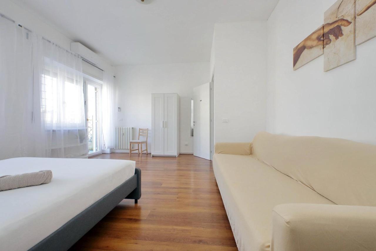Zucchi Rooms Roma Exterior foto
