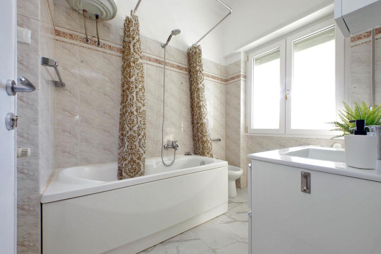 Zucchi Rooms Roma Exterior foto
